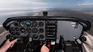 Instrumentos de navegação aérea: como funcionam GNSS, VOR, ADF e DME